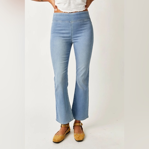 🌻🆕FREE PEOPLE IN MY FEELINGS CROPPED SLIM FLARE JEANS-SIZE SMALL (4-6) - Picture 8 of 14
